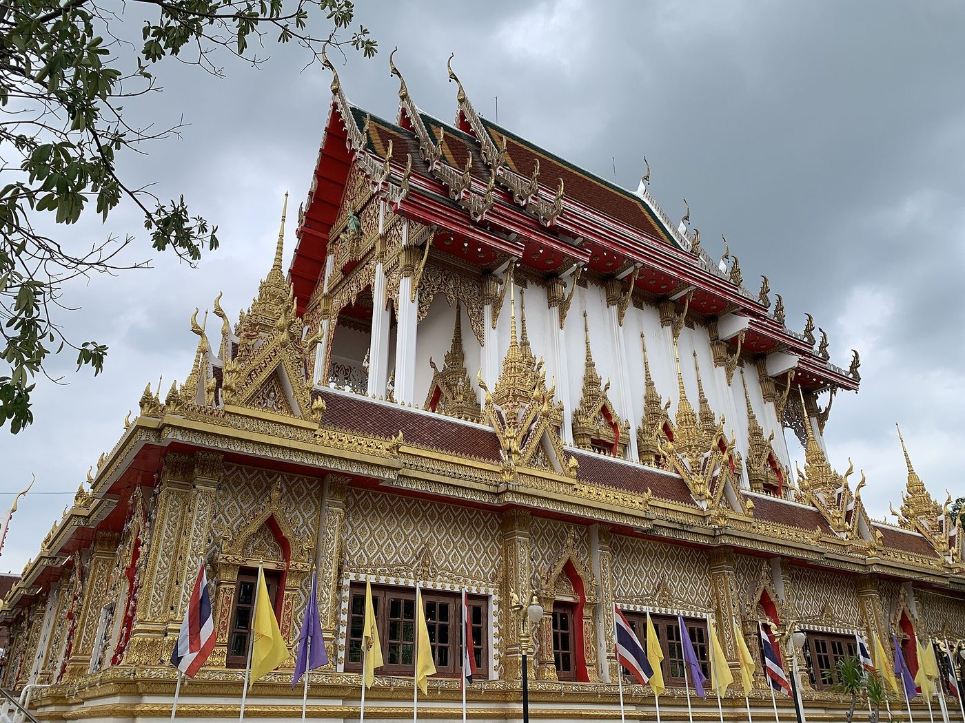 วัดโล่ห์สุทธาวาส จ.อ่างทอง