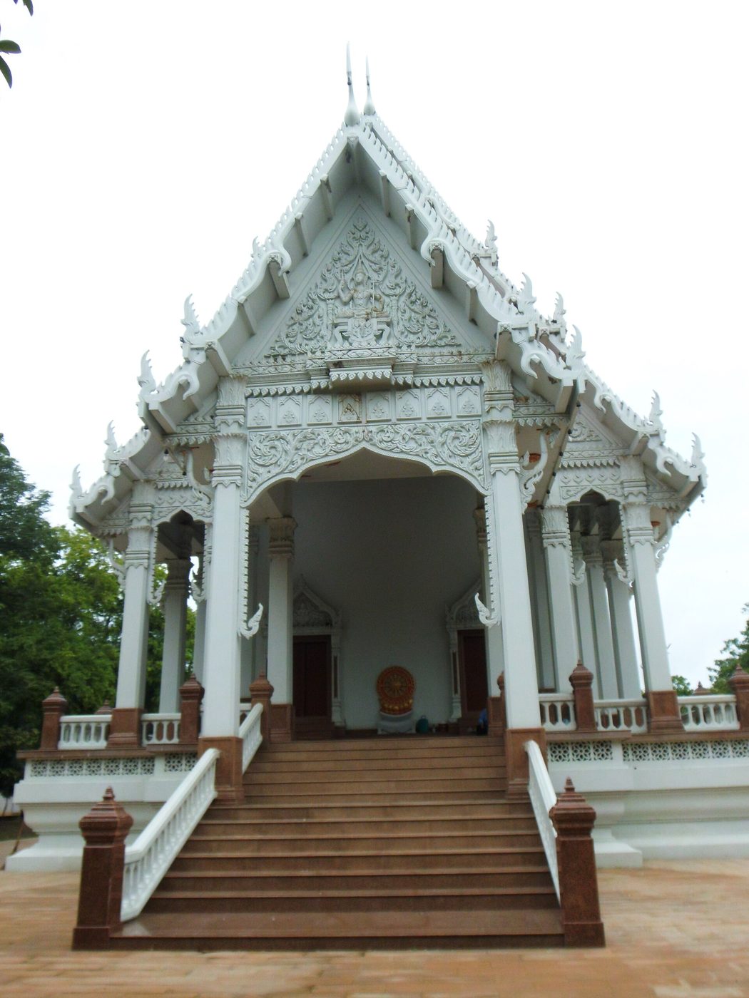 วัดโพธิ์เก้าต้น จ.สิงห์บุรี