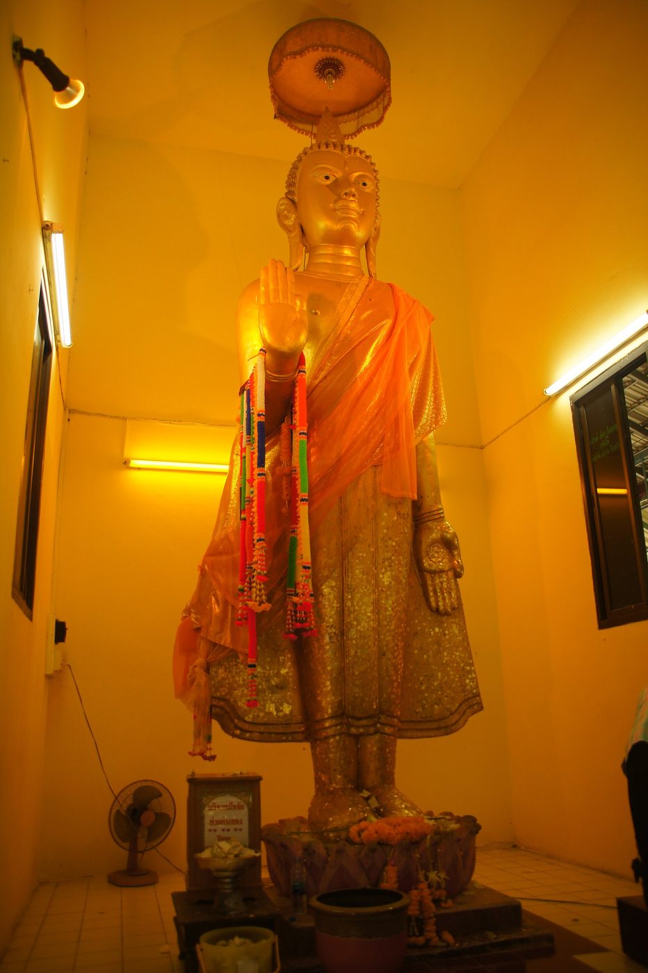 วัดเขาแดง จ.นครนายก