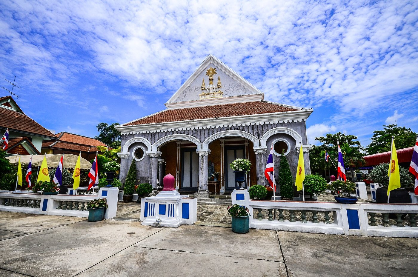วัดศรีสุริยวงศารามวรวิหาร จ.ราชบุรี