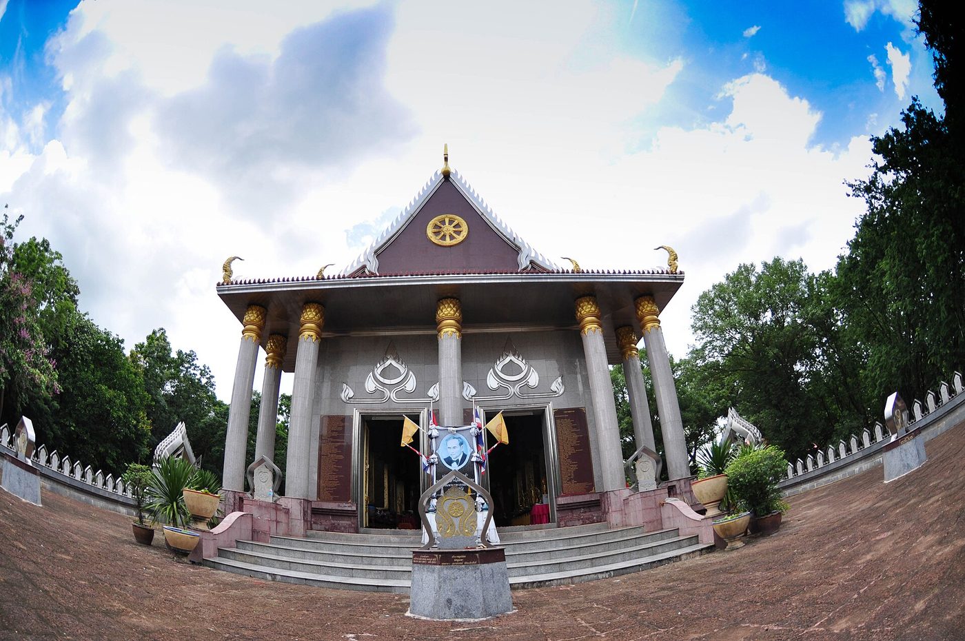 วัดสระมรกต จ.ปราจีนบุรี