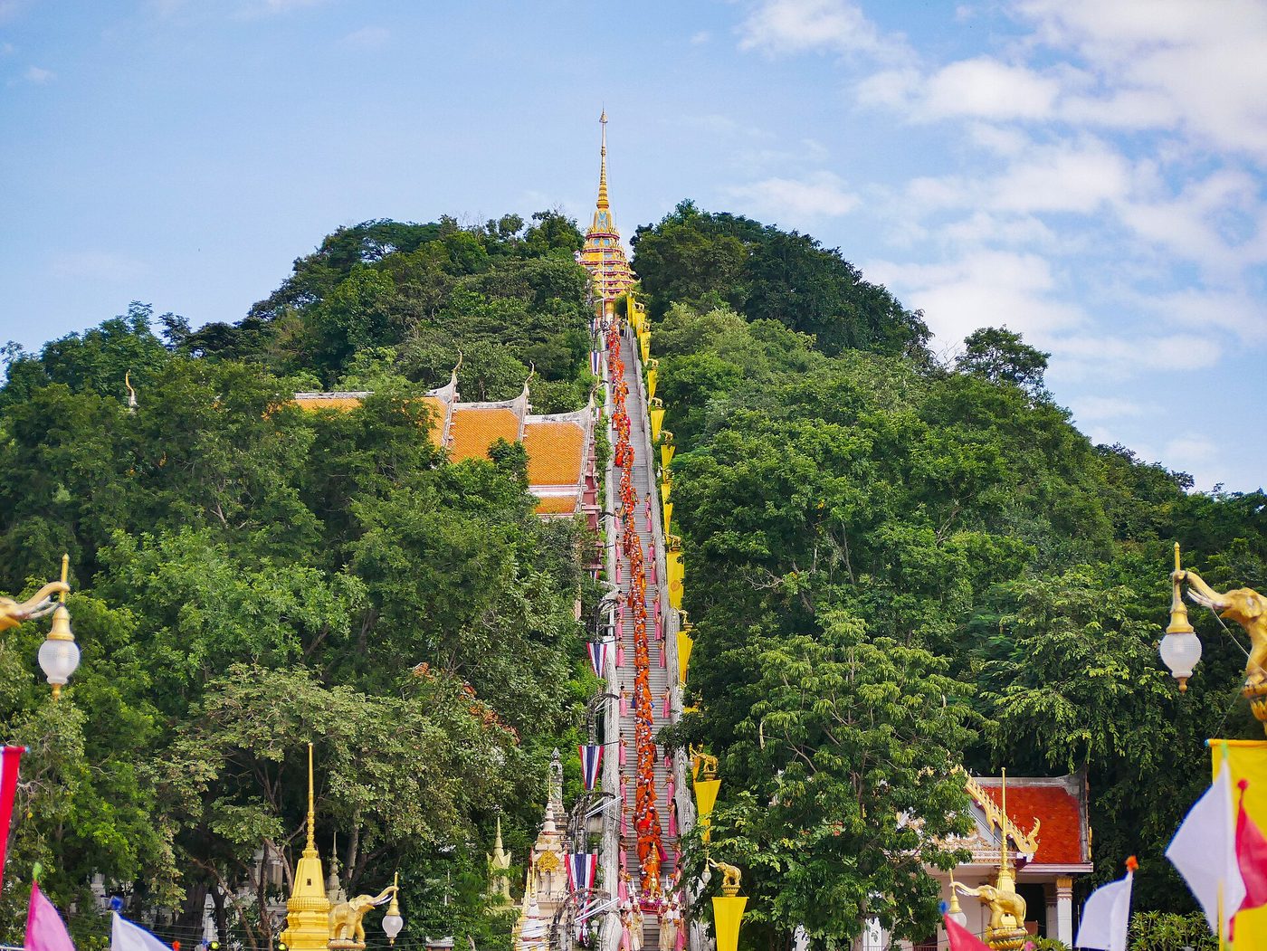 วัดสังกัสรัตนคีรี จ.อุทัยธานี