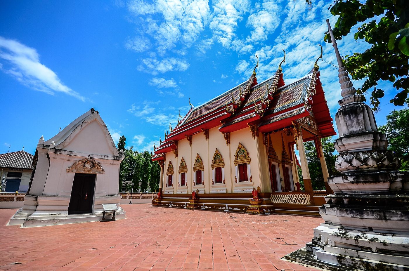 วัดเขาเหลือ จ.ราชบุรี