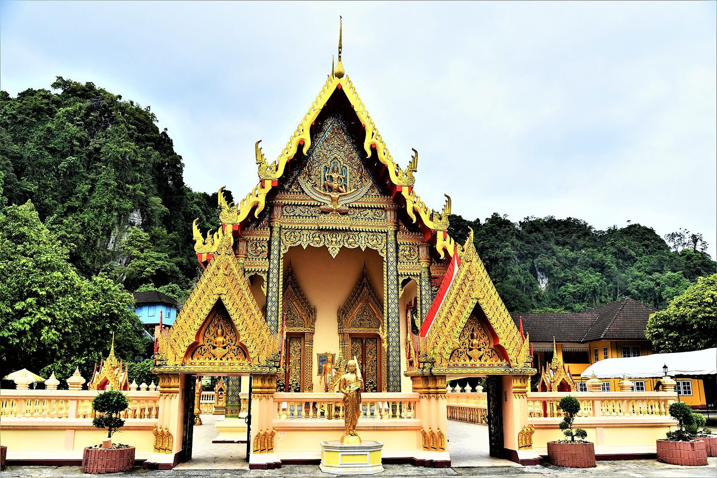วัดประชุมโยธี จ.พังงา