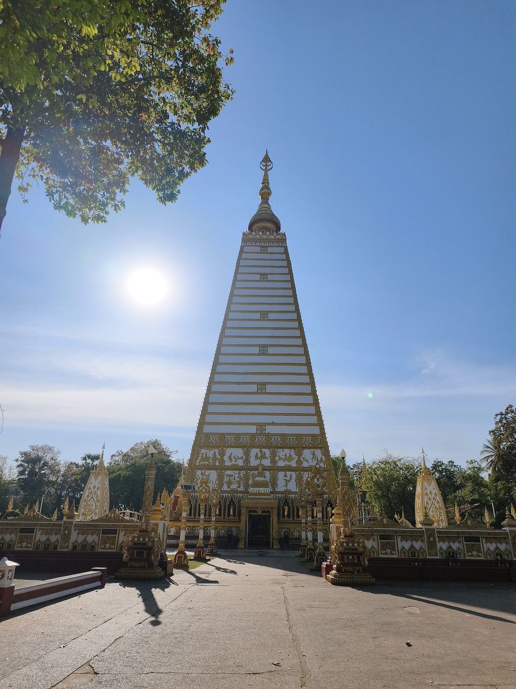 วัดพระธาตุหนองบัว จ.อุบลราชธานี