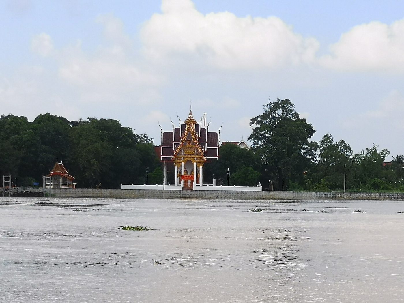 วัดสลักใต้ จ.นนทบุรี